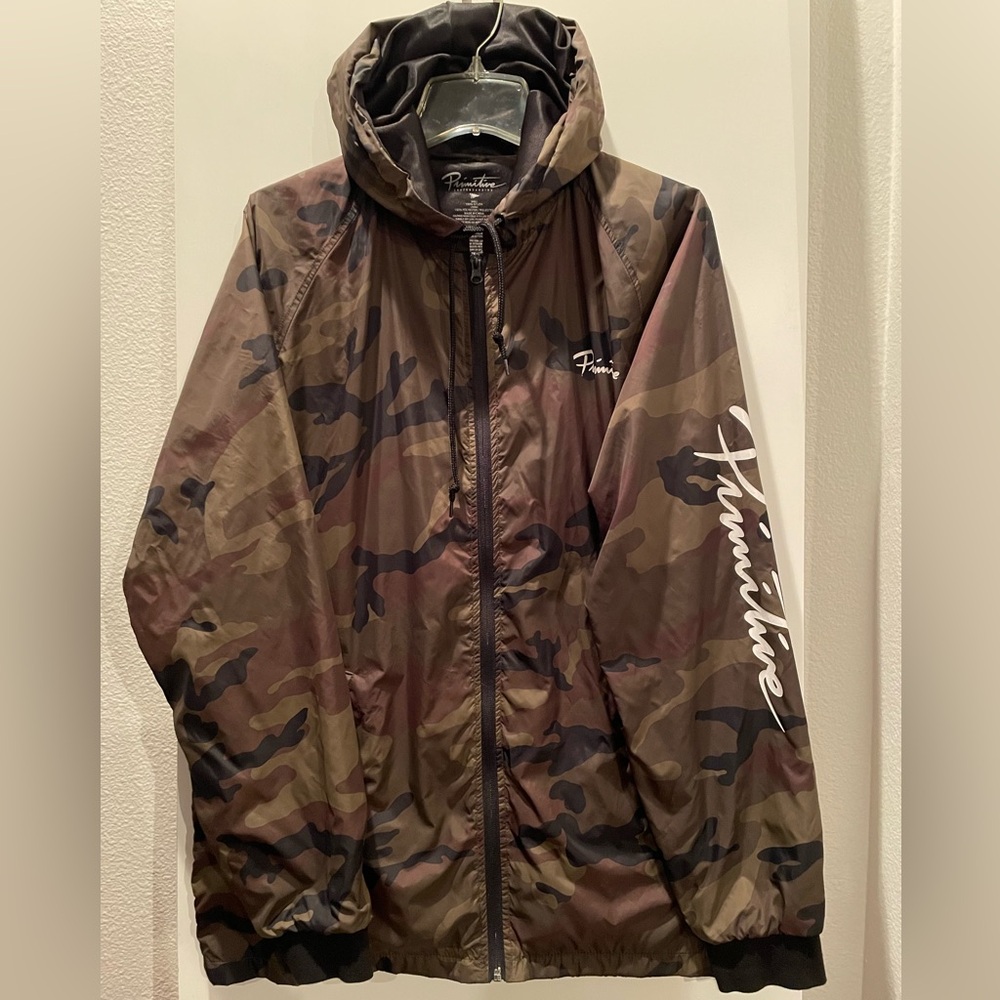 PRIMITIVE Windbreaker Rain Resistant Jacket Soft Lined Camo Moss Green